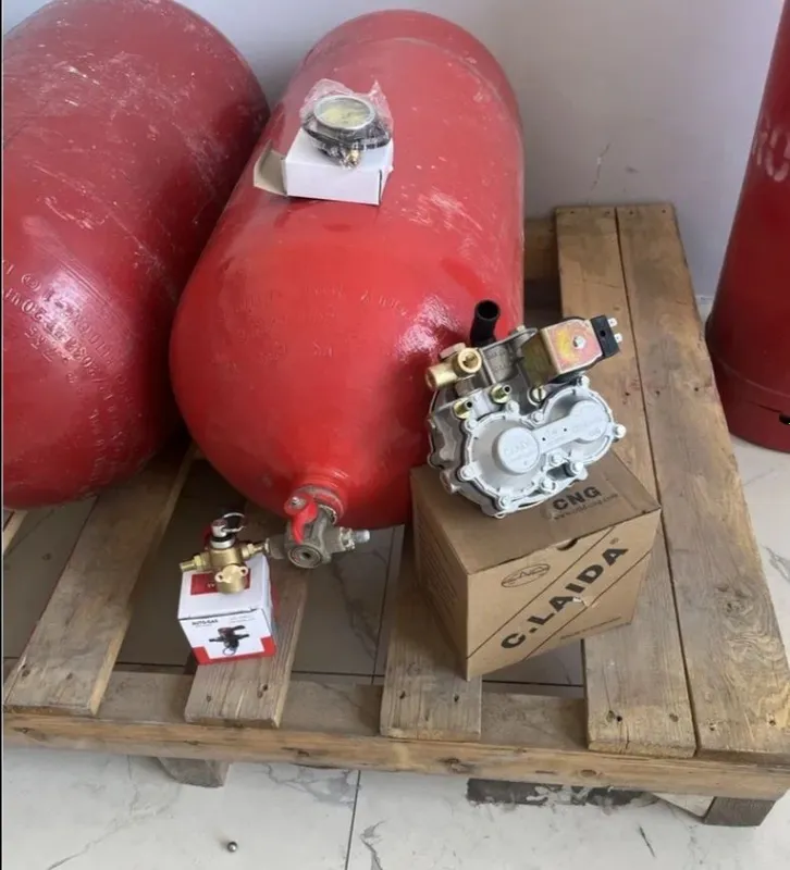 метан газ балон . 1