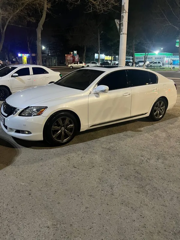 Продается Lexus GS300 1