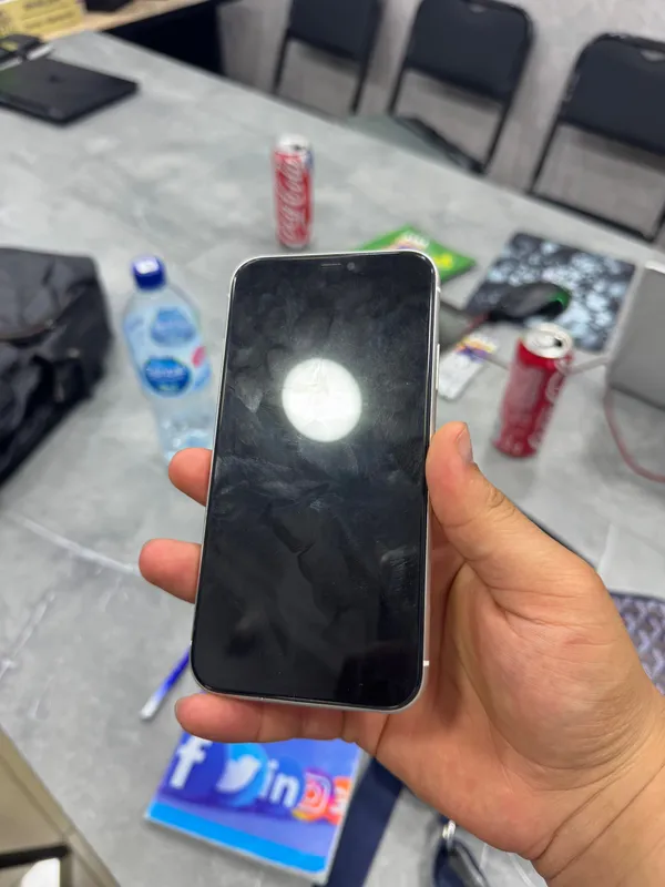 iPhone 11 64 GB дешево 3