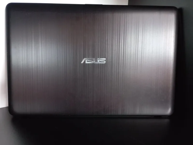 Продаётся ноутбук ASUS 2