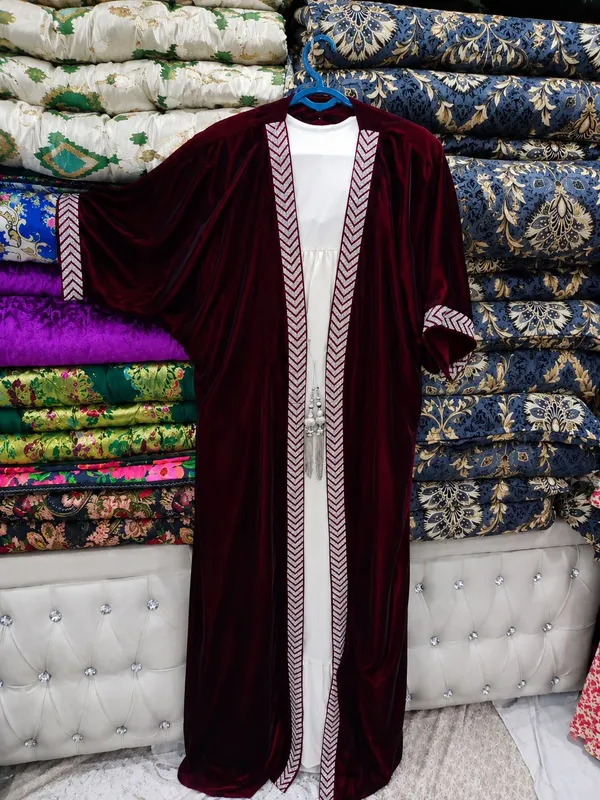 abaya 1 marta kiyilgan holat juda zur