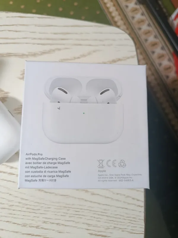 AirPods Pro — фото 1