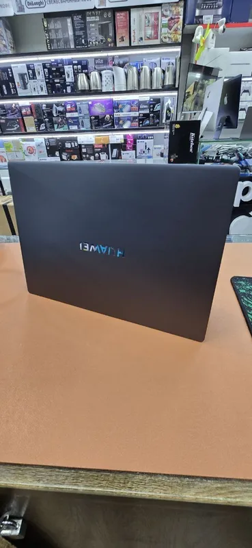 Ноутбук HUAWEI 16.0