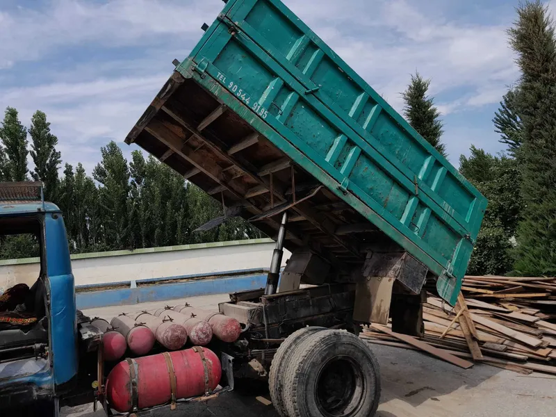 Zil 1991 yil Xolati yaxshi sotiladi 8000 kami bor 7 Zil 1991 yil Xolati yaxshi sotiladi 8000 kami bor 7