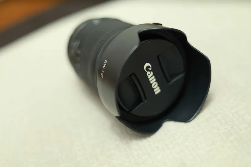 Canon RF 24-105mm f/4-7.1 IS STM 4