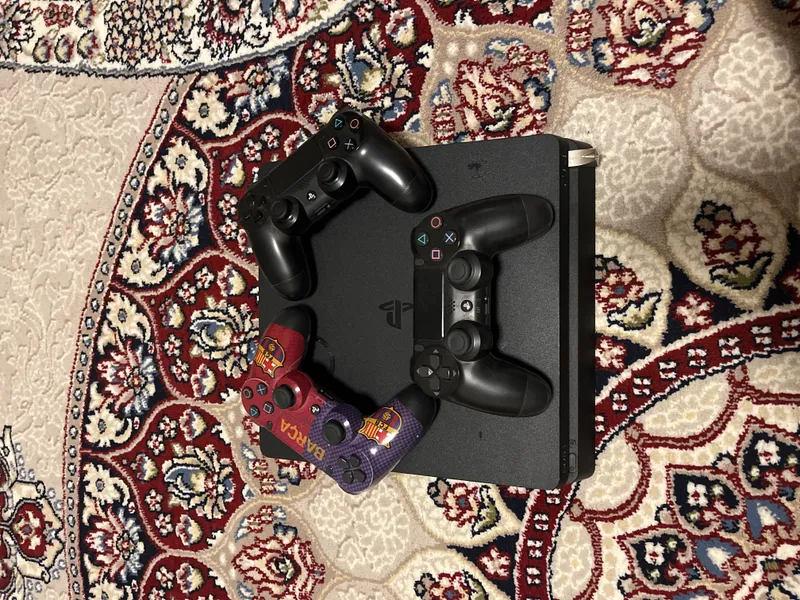 SONY PS4 1 SONY PS4 1