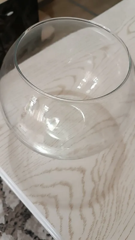 Taxminan 6–8 litrli akvarium 2 Taxminan 6–8 litrli akvarium 2
