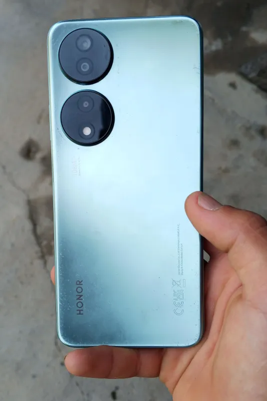 smartfon 1