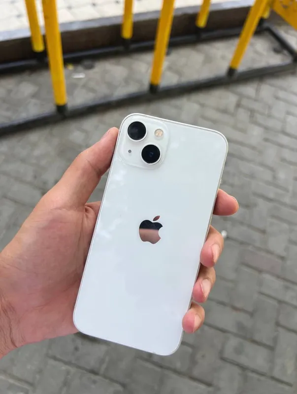 Продаётся Iphone 16 13 5