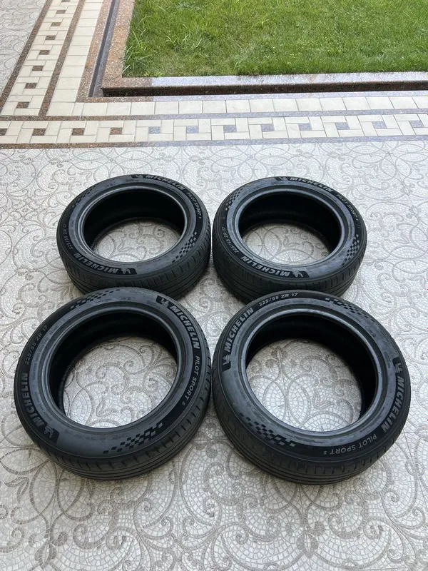 Michelin balon sotiladi 225/55/17 1 Michelin balon sotiladi 225/55/17 1