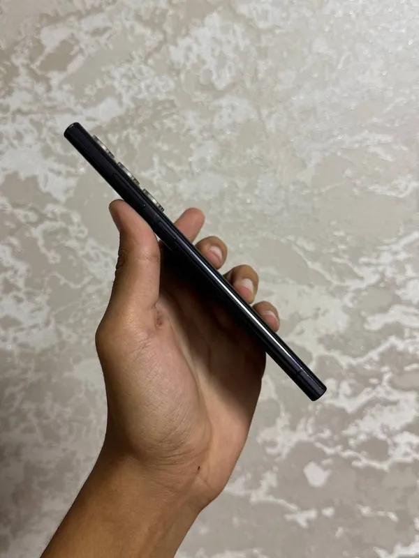 Samsung S22 ultra 4