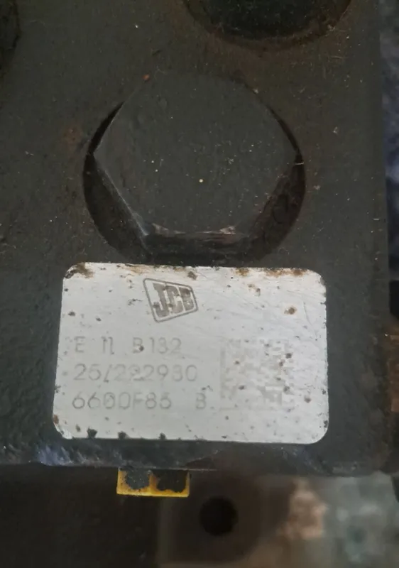 Распределитель JCB 3cx — фото 2