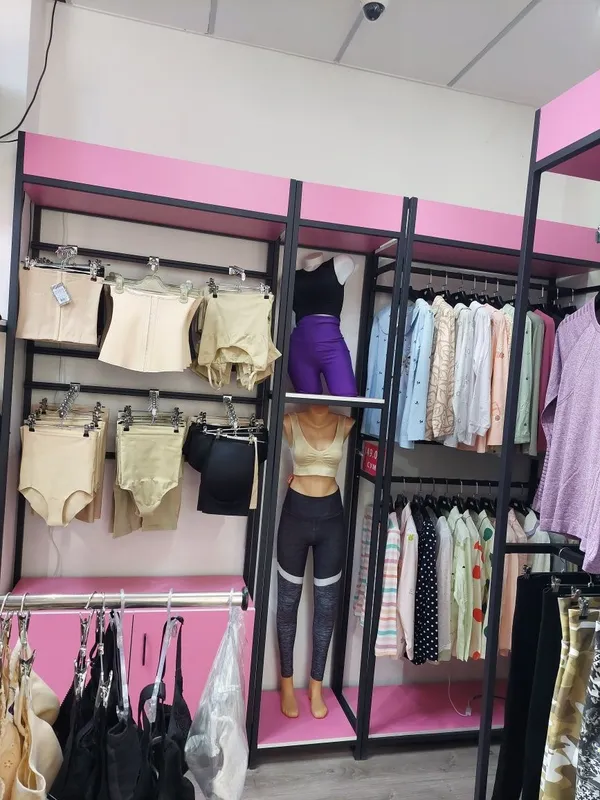 Срочно продаётся мебель для женского магазина 4