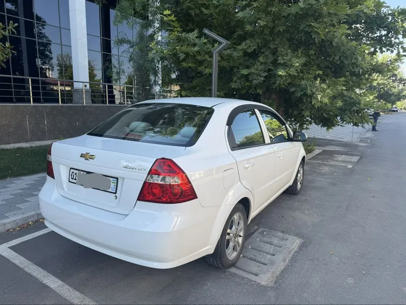 Продается ( своя )Нексия 3 2