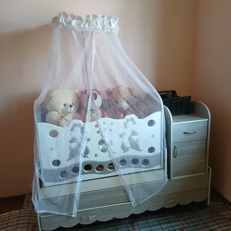 Детский шкаф и манеж-кровать 2 Детский шкаф и манеж-кровать 2