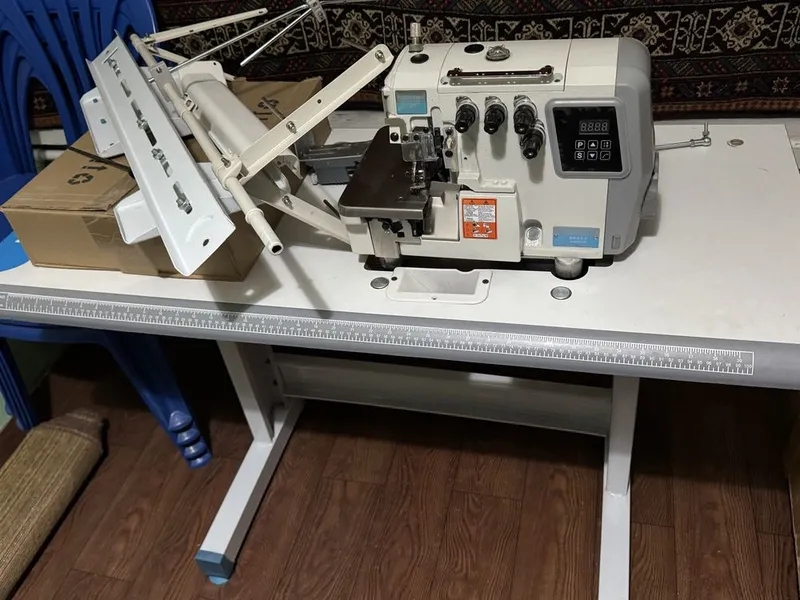 Dison DS-E4-4 Оверлок 1 Dison DS-E4-4 Оверлок 1