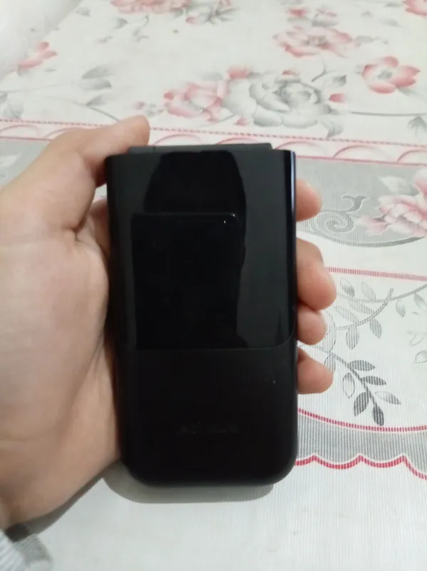 Кнопочный телефон NOKIA 2720 FLIP 2 Кнопочный телефон NOKIA 2720 FLIP 2
