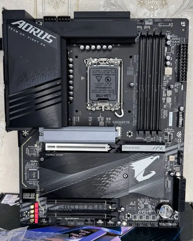 Gigabyte Z790 Aorus Elite AX DDR5 WIFI