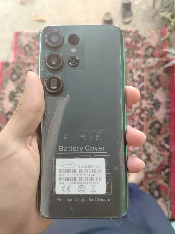 Продаётся реплика телефона в виде S23 Ultra. 2