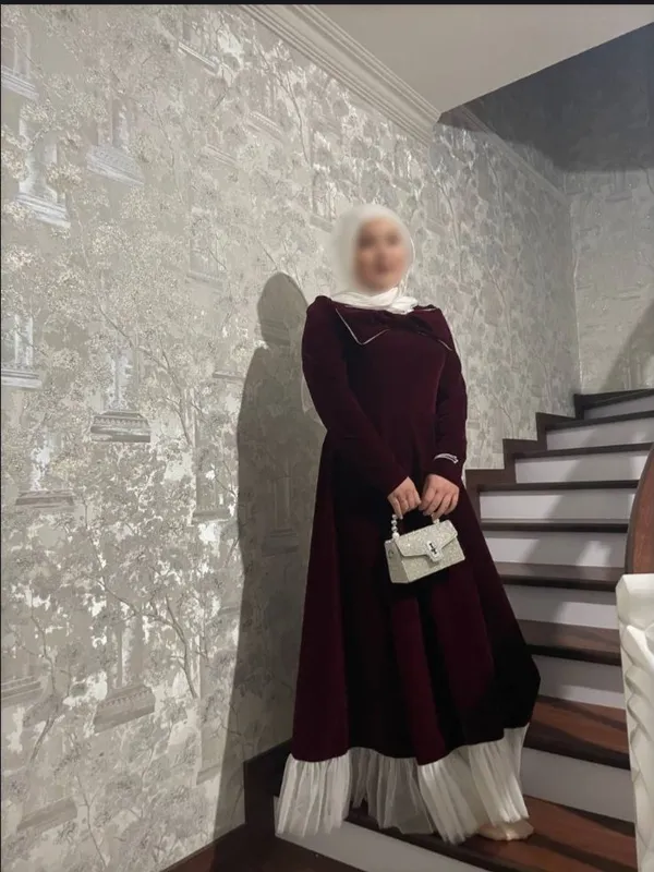 vecherniy koʻylak 1 marta kiyilgan holati a'lo 3 vecherniy koʻylak 1 marta kiyilgan holati a'lo 3