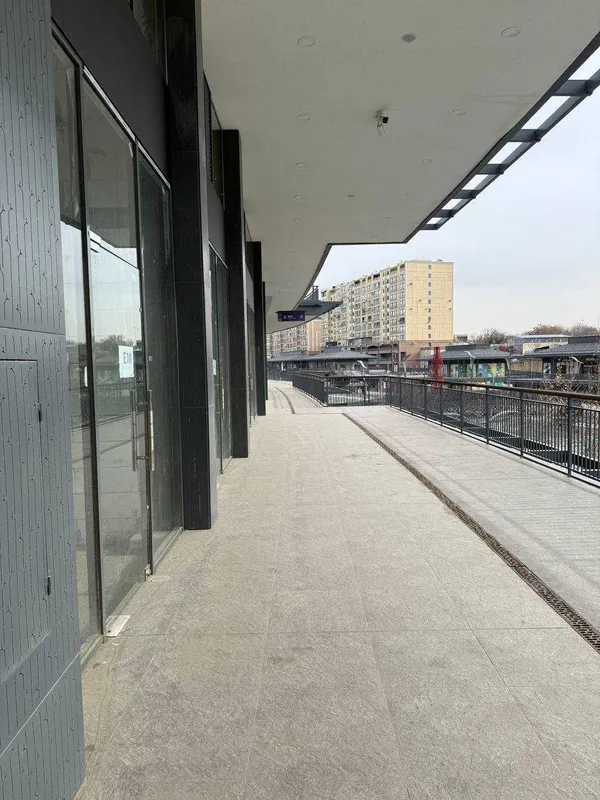 Продается магазин в Seoul Mun 23м2+11м2 терасса — фото 1