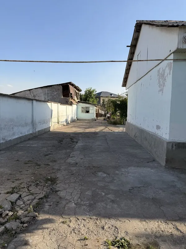 Katta yer maydonli uy — qulay narxda 2