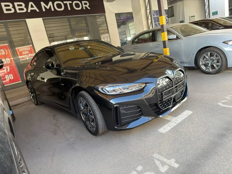 Bmw i4 40l full 2022 yili — фото 1
