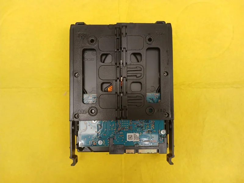 3 TB Qattiq disk / Жесткий диск (HDD) 2 3 TB Qattiq disk / Жесткий диск (HDD) 2