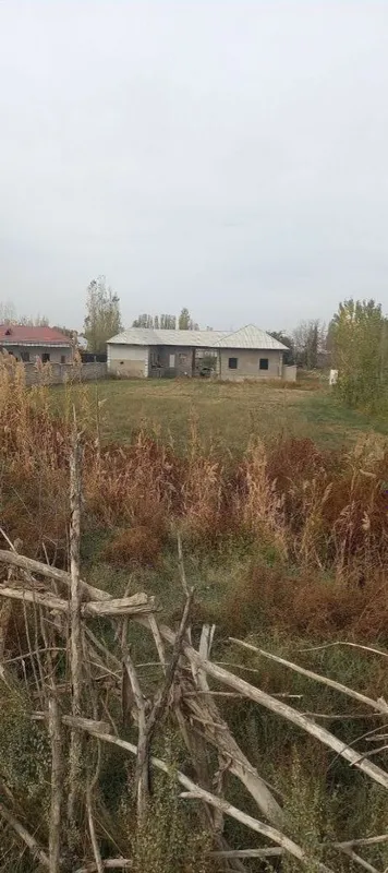 Uy sotiladi Roxat postidan 25 km 10 xonaliy uy gaz svet bor 1 — фото 1