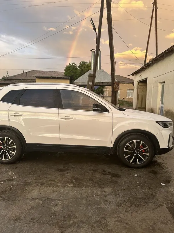 Bestune Faw t 33 turbo 6