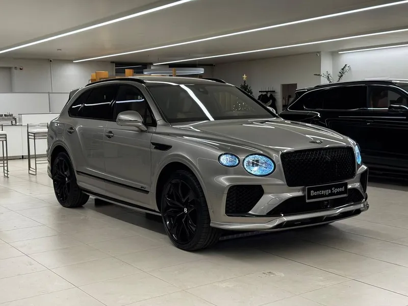 Bentley Bentayga MY2026 - — фото 1