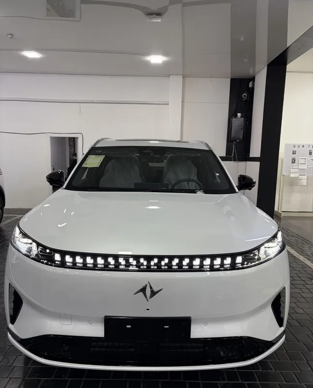 Dongfeng EP008 XTR AUTO 3 Dongfeng EP008 XTR AUTO 3