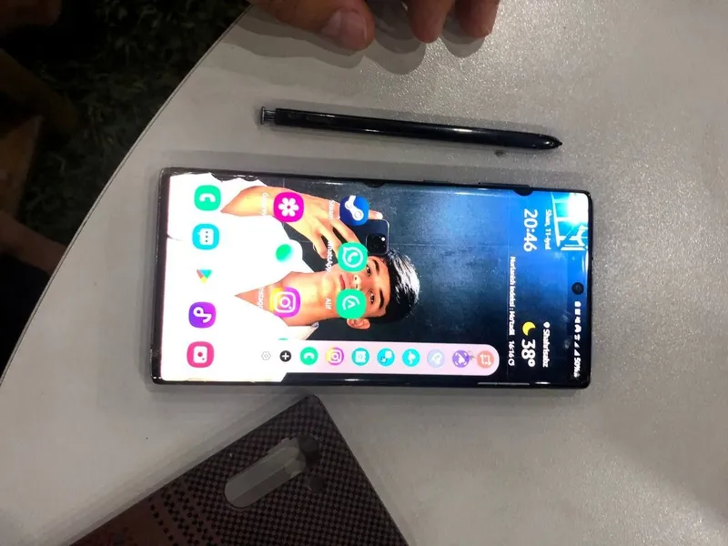 Samsung galaxy not 10 2