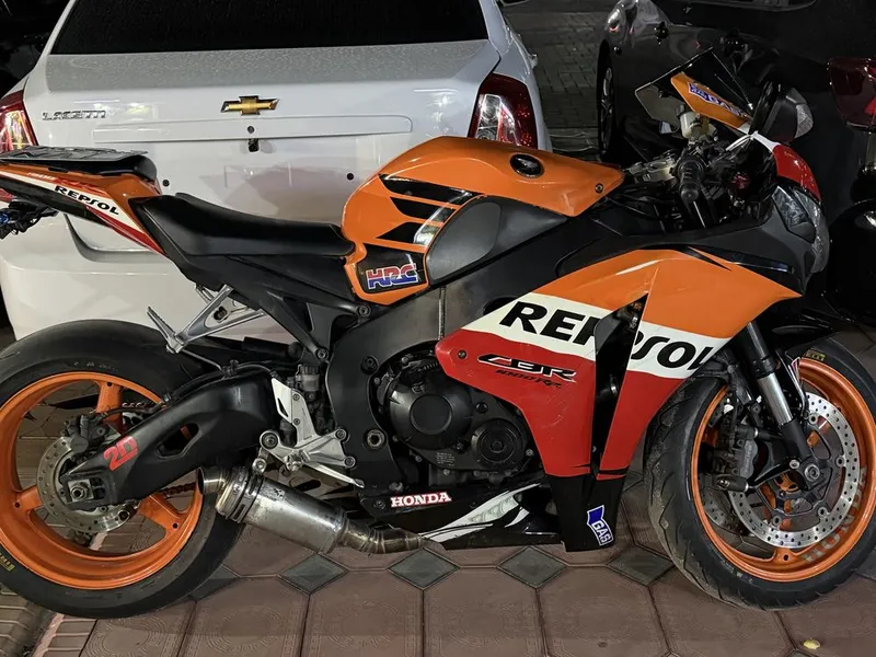 SOTILADI !!! Honda cbr 1000rr 2