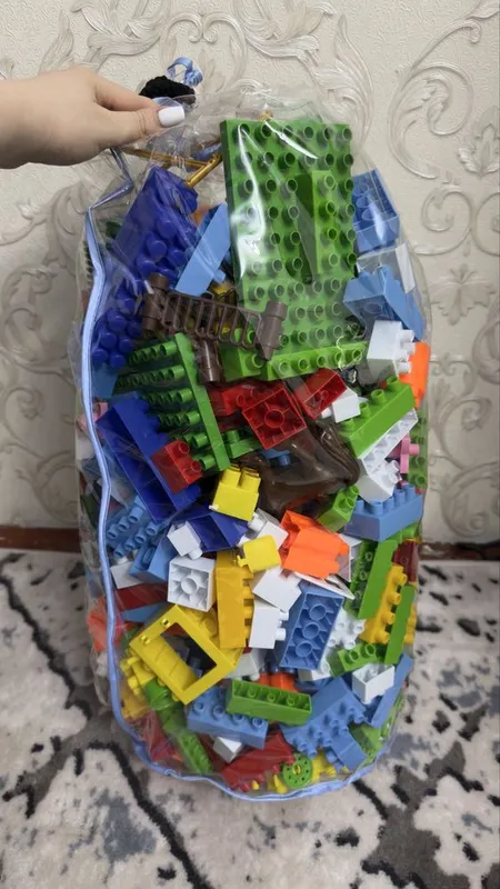 Продаётся огромный мешок лего Продаётся огромный мешок лего