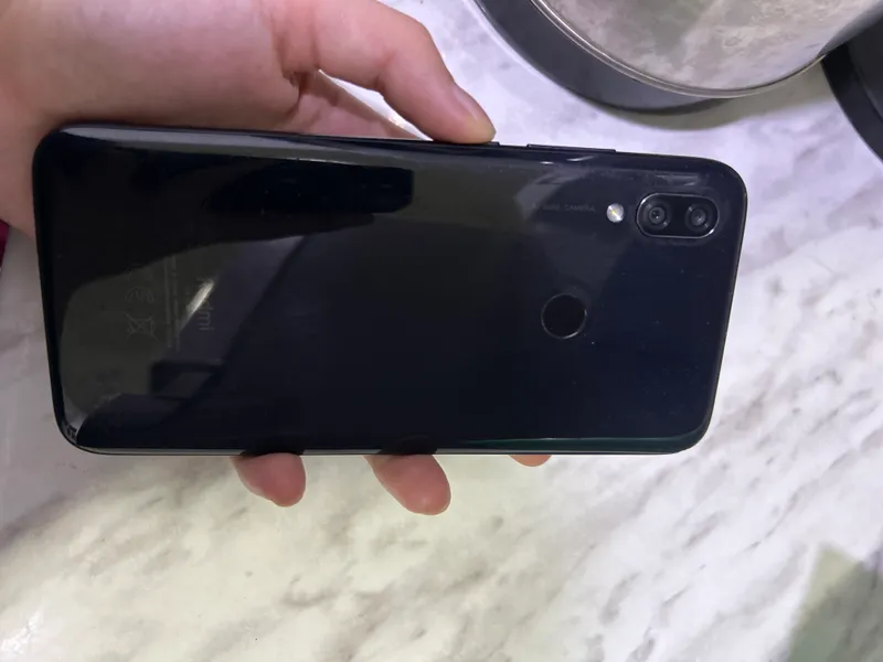 Redmi 7, состояние хорошее, у мастера не был, состояние отличное 2