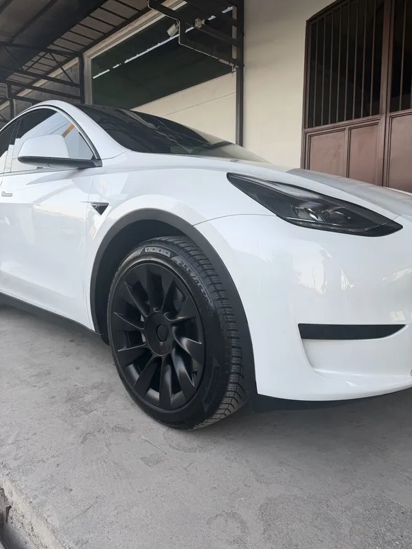 Tesla model Y (RWD)