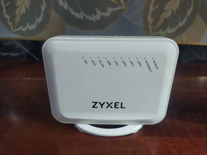 Роутер Zyxel adsl