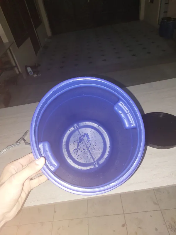 plastik idish soni ko'p 30 tacha bor 4 plastik idish soni ko'p 30 tacha bor 4