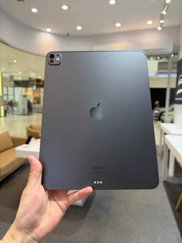 iPad Pro M4 Black 11-inch 100% + Keyboard original — фото 1