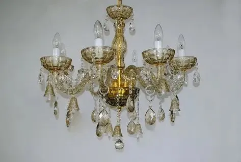 Хрустальная люстра