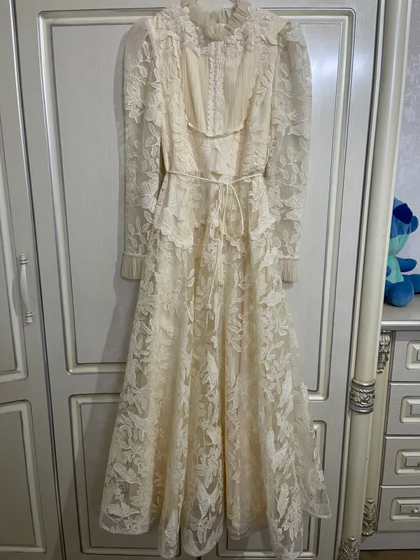 vecherniy koʻylak sotiladi rangi ivory 2 vecherniy koʻylak sotiladi rangi ivory 2