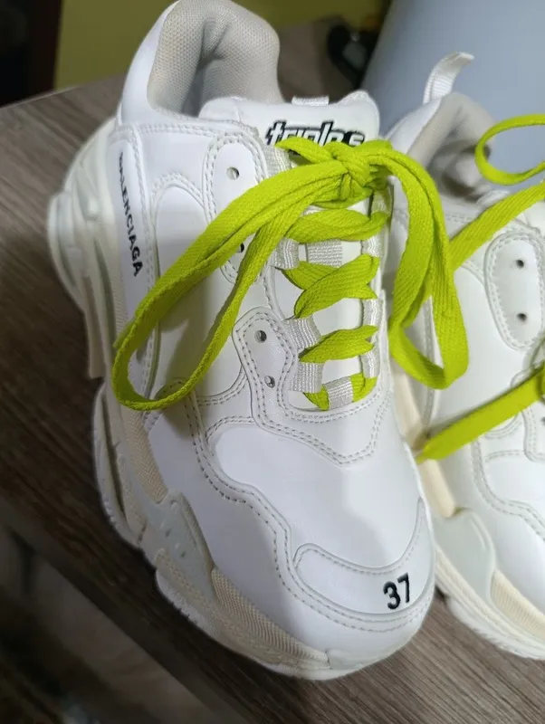 Женские кроссовки Balenciaga — фото 1