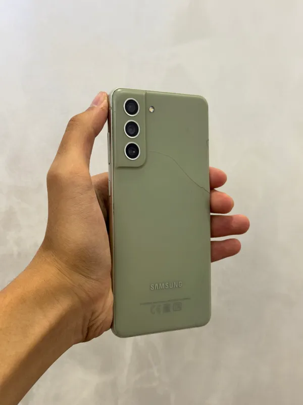 Samsung S21 fe 5g 2 Samsung S21 fe 5g 2