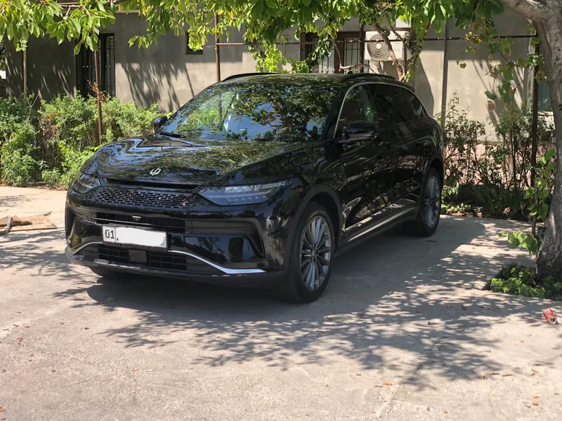 Срочно продаётся Leapmotor C11 Гибрид 1 Срочно продаётся Leapmotor C11 Гибрид 1