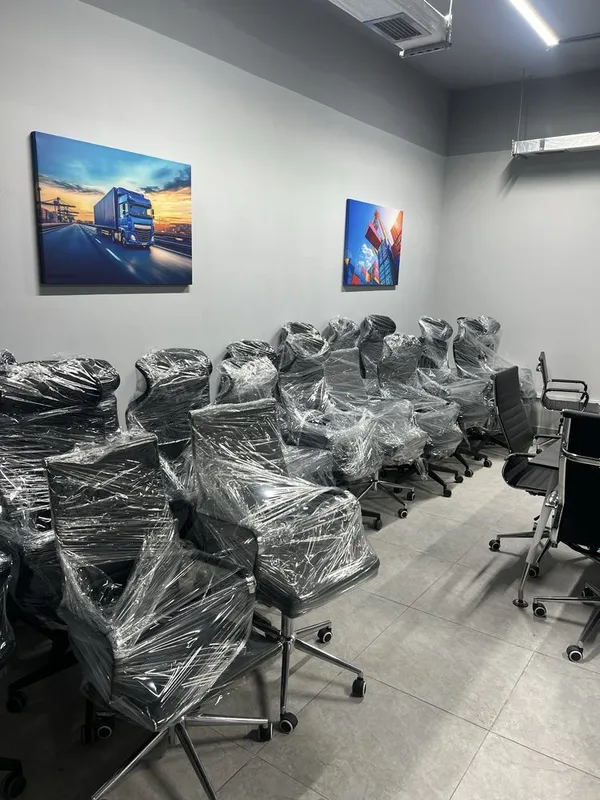 Продается офисные кресло 1 Продается офисные кресло 1