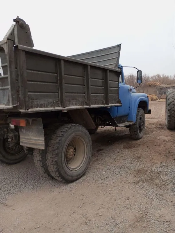 Zil sotiladi narx 70mln 7 Zil sotiladi narx 70mln 7
