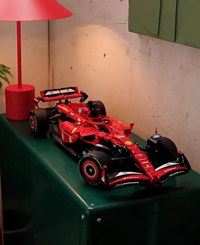 Lego formula1 новый, подарок — фото 2