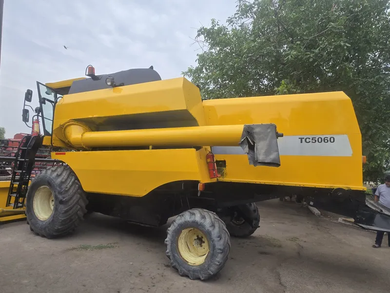 Конбайн NEW Hollonb 2 Конбайн NEW Hollonb 2