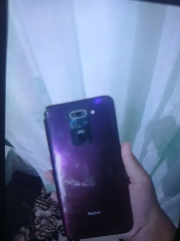 Redmi Note 9 sotiladi. Xotirasi 64 GB, RAM 3 Gb
